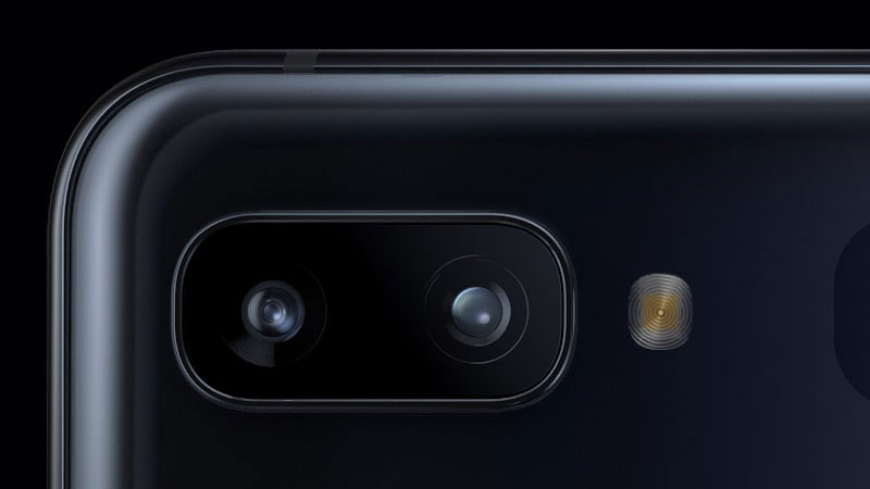 Camera sau với độ ph&acirc;n giải cao